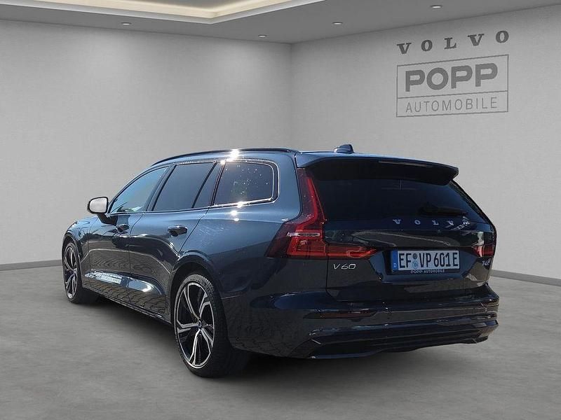 Gebraucht Volvo V60 Plus 349 PS (256 kW) 2025 Denim blue Kombi