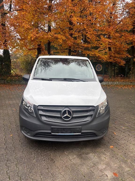 Gebraucht Mercedes Vito 163 PS (119 kW) 2019 Weiß Van
