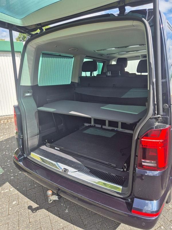 Gebraucht VW Multivan Comfortline 204 PS (150 kW) 2022 Blau Van