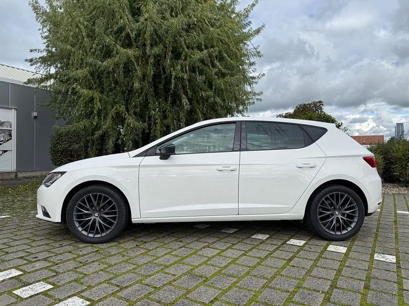 Gebraucht Seat Leon CONNECT 125 PS (91 kW) 2016 Weiß Limousine