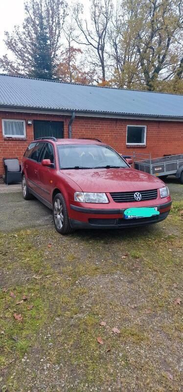Rot Gebraucht 1998 VW Passat Kombi | 1.399 € (Fairer Preis) - Bild 1/4