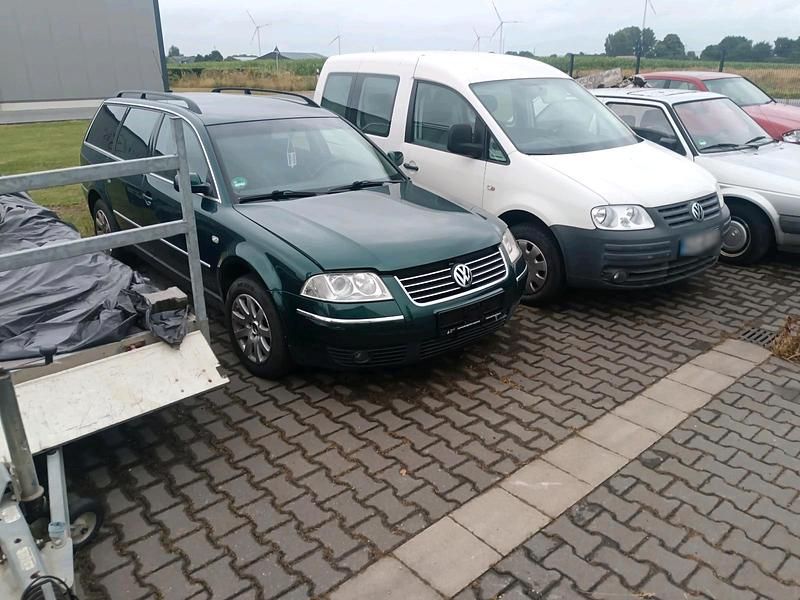 Gebraucht VW Passat Highline 131 PS (96 kW) 2002 Grün Kombi