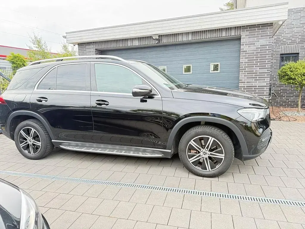 Gebraucht Mercedes GLE300 245 PS (180 kW) 2020 Schwarz SUV