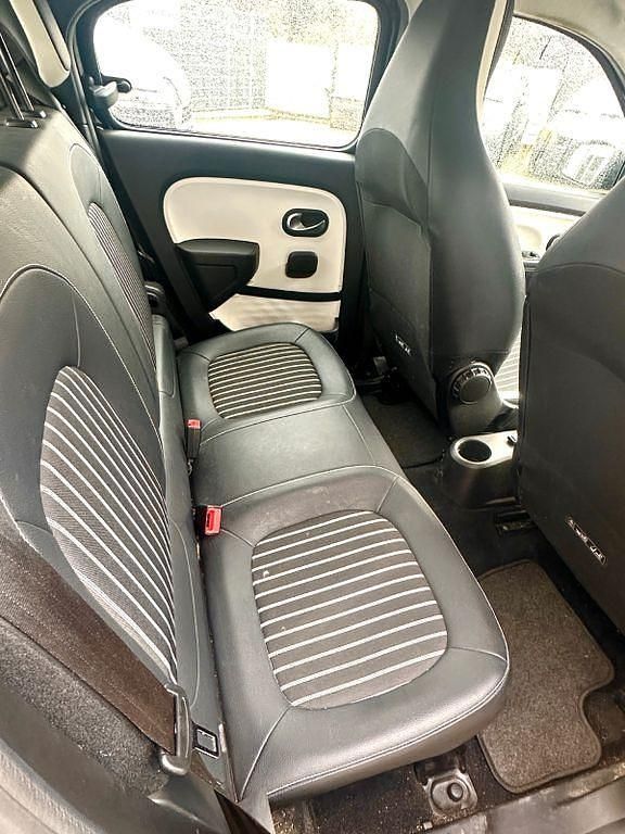 Gebraucht Renault Twingo Intens 73 PS (53 kW) 2020 Schwarz Kleinwagen