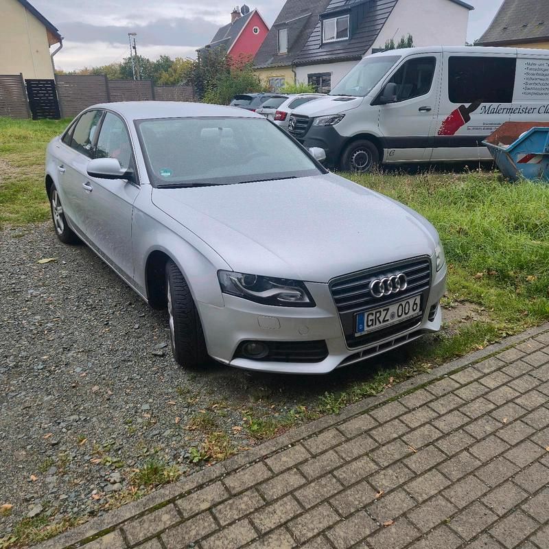 Silber Gebraucht 2010 Audi A4 Limousine | 4.999 € (Superpreis) - Bild 1/4