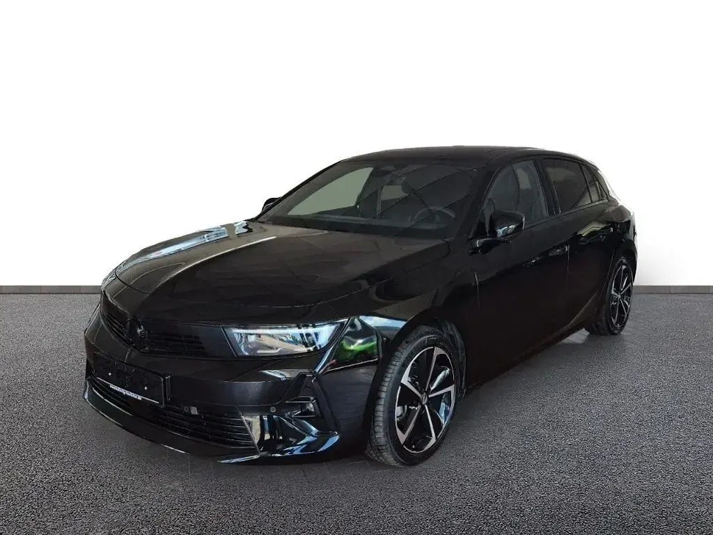 Gebraucht Opel Astra 131 PS (96 kW) 2024 Schwarz Kleinwagen