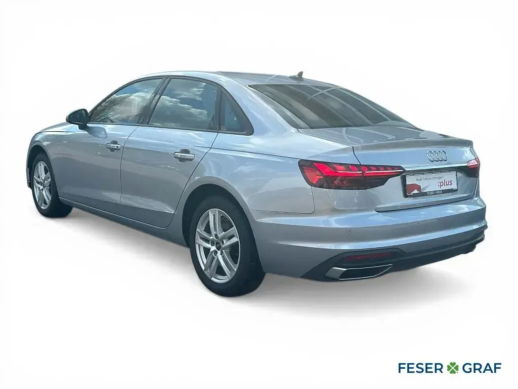 Gebraucht Audi A4 Sport 150 PS (110 kW) 2022 Florettsilber metallic Limousine