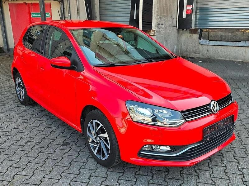 Second-hand VW Polo Sound 75 CP (55 kW) 2017 Roșu Berlinǎ