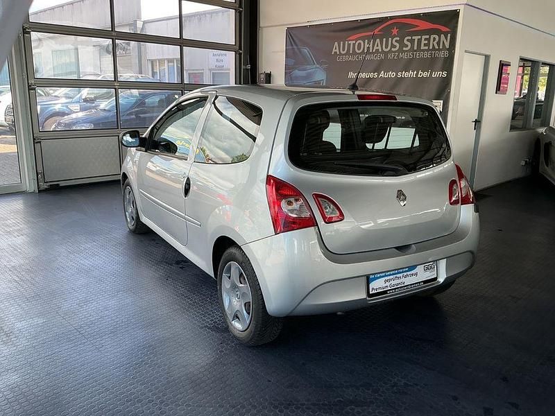 Gebraucht Renault Twingo Expression 75 PS (55 kW) 2012 Grau Kleinwagen