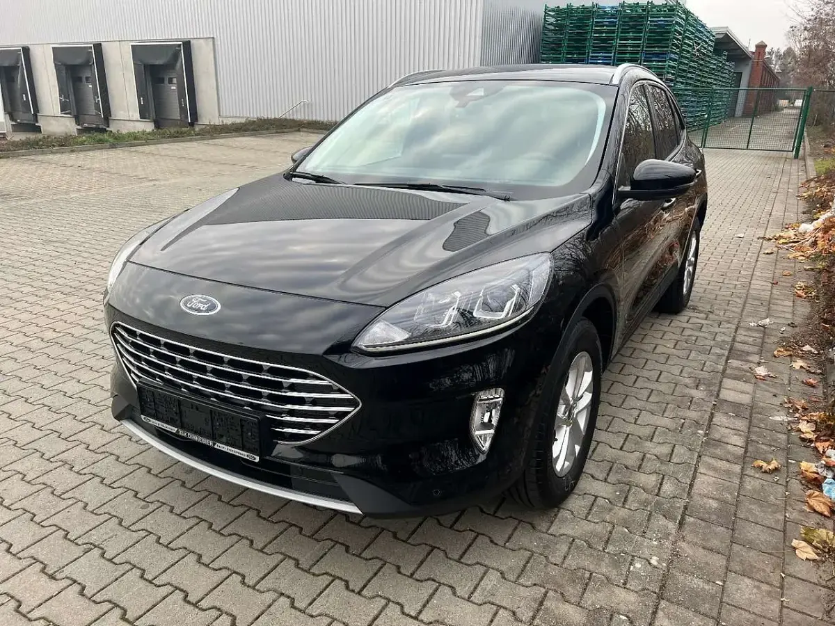 Gebraucht Ford Kuga Titanium 225 PS (165 kW) 2022 Schwarz SUV