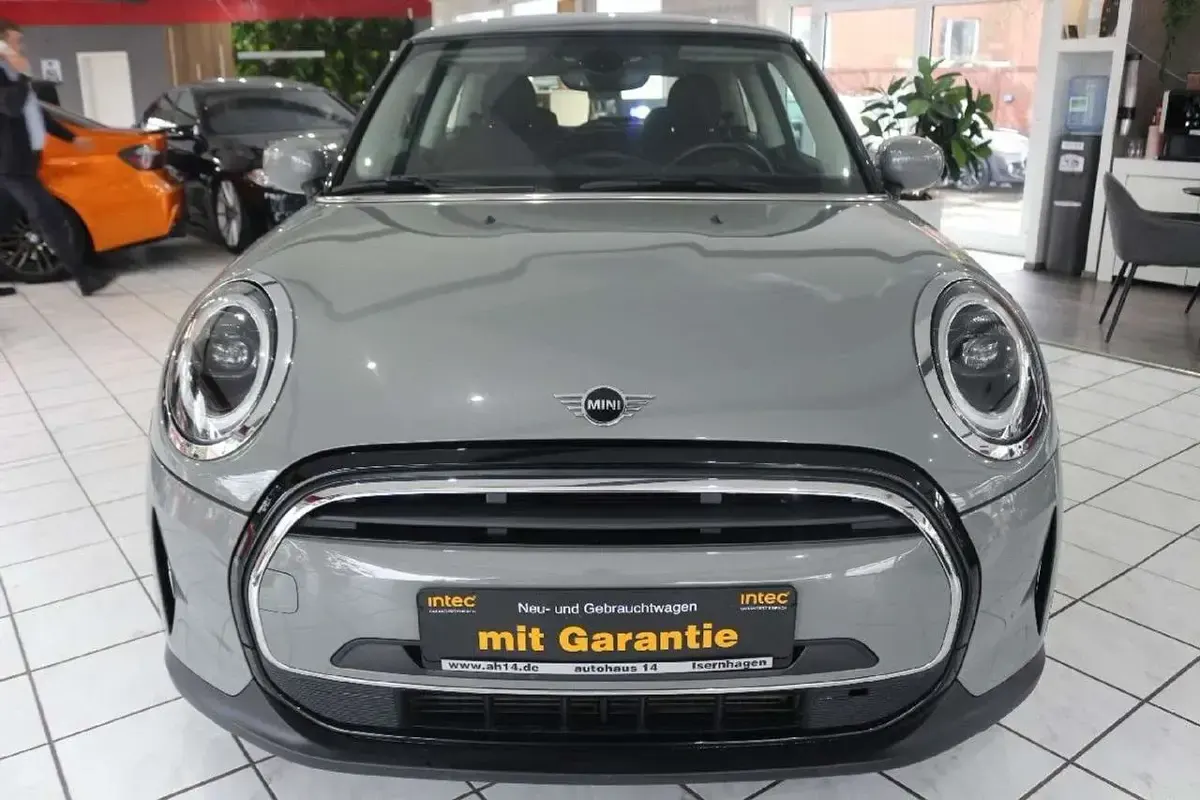 Używany Mini Cooper 136 KM (100 kW) 2022 Szary Hatchback
