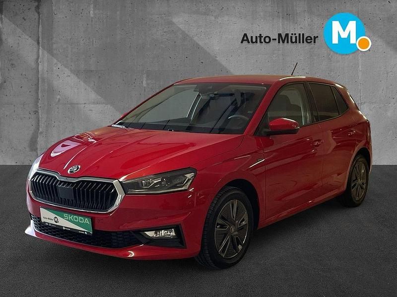 Rot Gebraucht 2025 Skoda Fabia Tour Limousine | 19.980 € (Fairer Preis) - Bild 1/4
