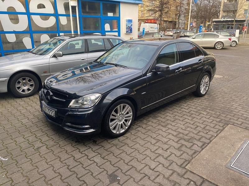 Gebraucht Mercedes C350 Elegance 306 PS (225 kW) 2012 Schwarz Limousine