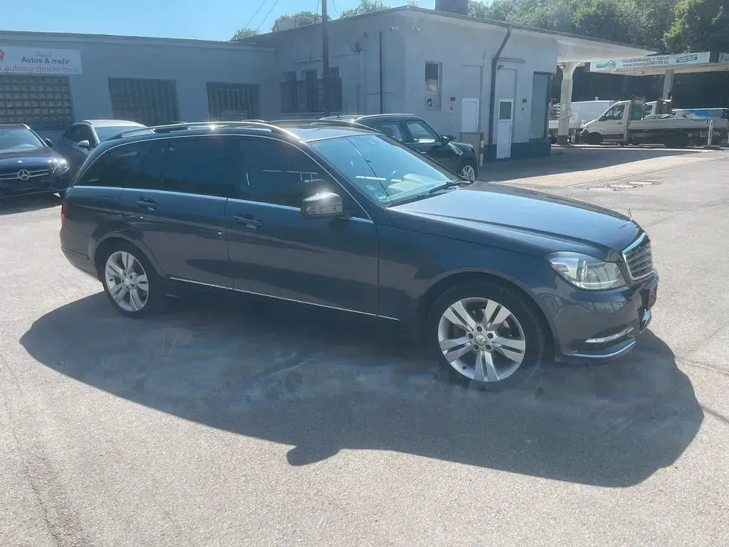 Gebraucht Mercedes C180 Edition 156 PS (114 kW) 2013 Grau Limousine