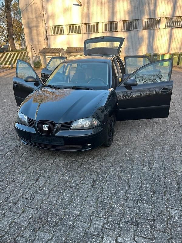 Schwarz Gebraucht 2004 Seat Ibiza Kleinwagen | 530 € (Superpreis) - Bild 1/4