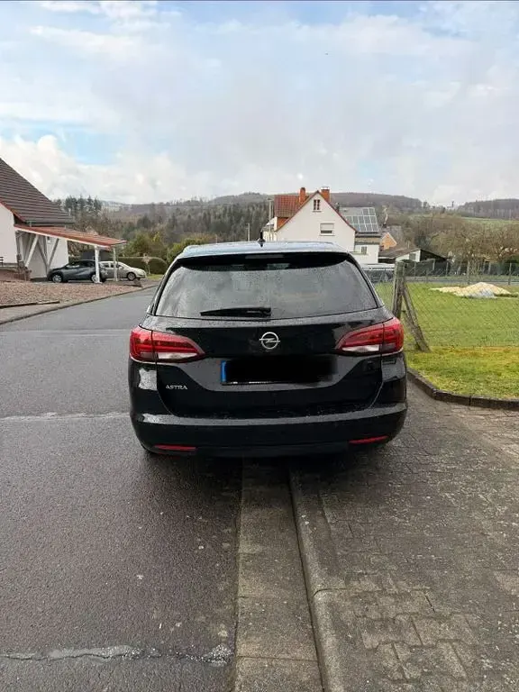 Gebraucht Opel Astra Ultimate 136 PS (100 kW) 2019 Schwarz Kombi