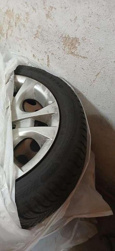 Grau Gebraucht 2009 BMW X1 SUV | 5.500 € (Fairer Preis) - Bild 1/4