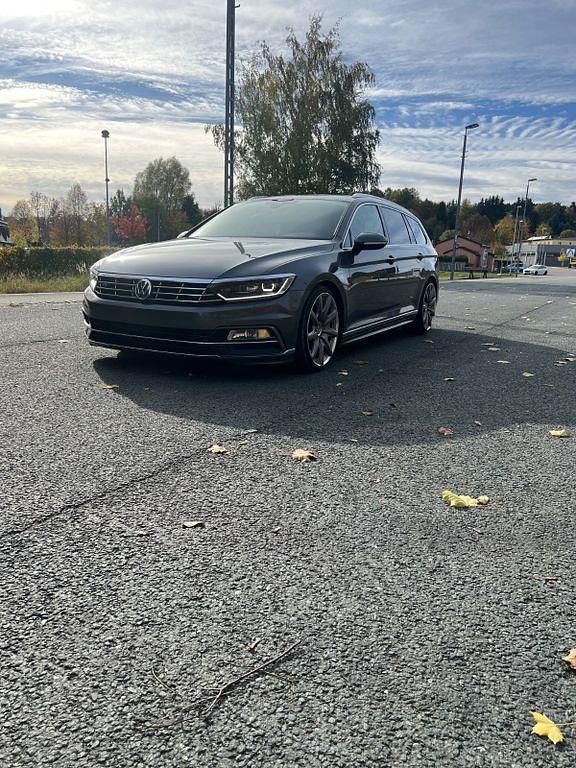 Gebraucht VW Passat Highline 190 PS (139 kW) 2015 Grau Kombi