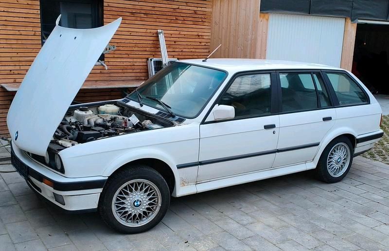 Gebraucht BMW 325 170 PS (125 kW) 1989 Weiß Kombi