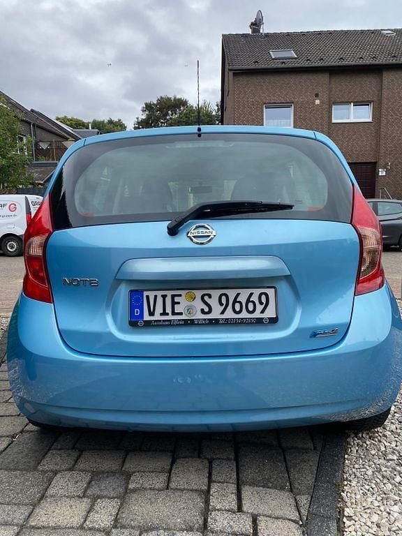 Gebraucht Nissan Note Acenta 80 PS (58 kW) 2014 Blau Kleinwagen