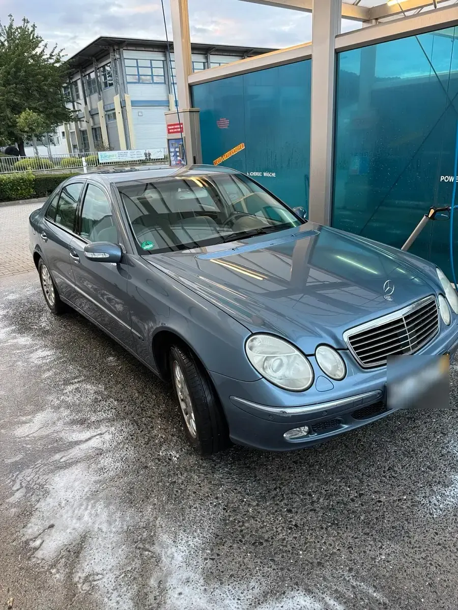 Gebraucht Mercedes E320 224 PS (164 kW) 2003 Blau Limousine