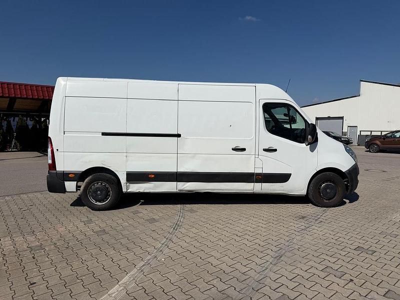 Gebraucht Opel Movano 131 PS (96 kW) 2017 Weiß Van / Kleinbus