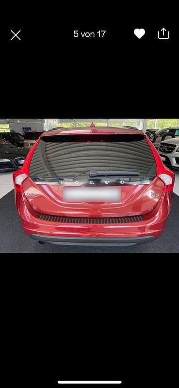 Gebraucht Volvo V60 163 PS (119 kW) 2011 Rot Kombi