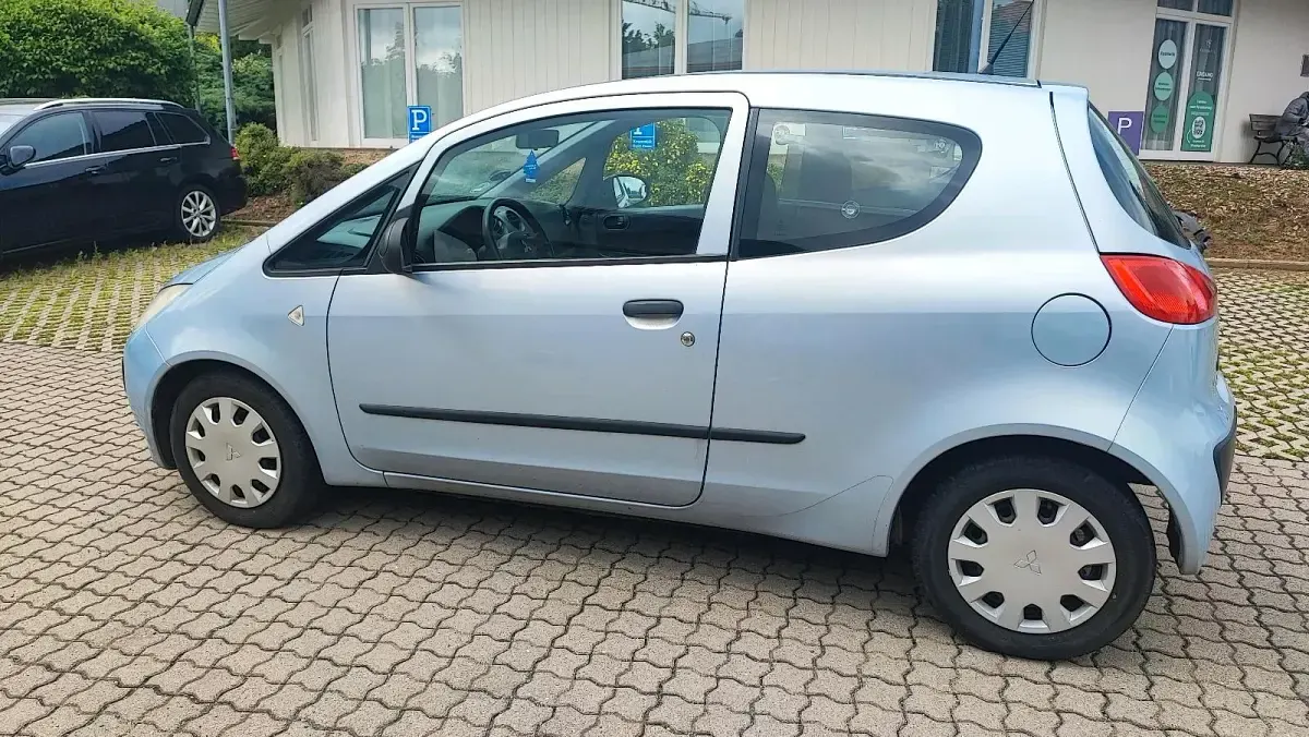 Gebraucht Mitsubishi Colt 75 PS (55 kW) 2008 Blau Limousine