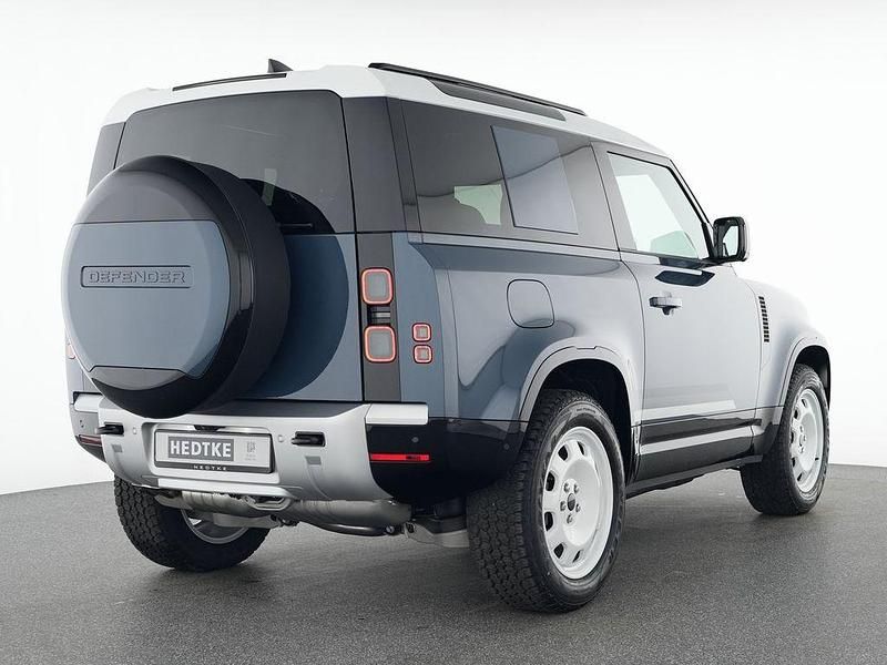 Neu Land Rover Defender SE Dynamic 249 PS (183 kW) 2026 Blau SUV