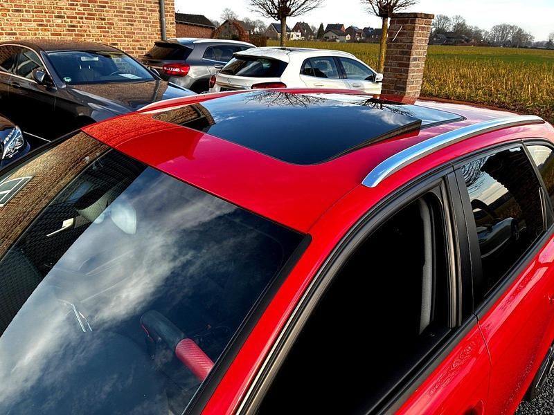 Gebraucht Audi A4 Attraction 170 PS (125 kW) 2012 Rot Kombi