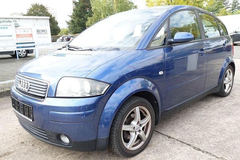 Gebraucht Audi A2 110 PS (80 kW) 2004 Blau Kleinwagen