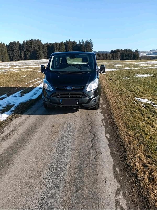 Schwarz Gebraucht 2013 Ford Tourneo Van / Kleinbus | 13.500 € (Fairer Preis) - Bild 1/4