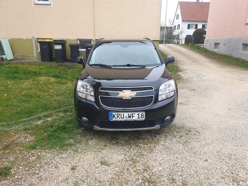 Gebraucht Chevrolet Orlando 163 PS (119 kW) 2011 Schwarz Van / Kleinbus