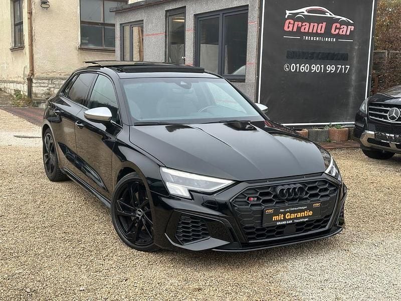 Schwarz Gebraucht 2022 Audi S3 Sport Limousine | 32.900 € (Guter Preis) - Bild 1/4