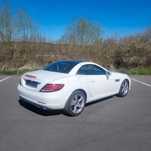 Gebraucht Mercedes SLC200 184 PS (135 kW) 2018 Schwarz Cabrio