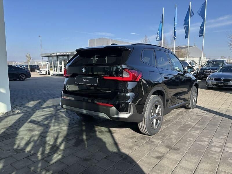 Neu BMW X1 150 PS (110 kW) 2026 Schwarz uni SUV