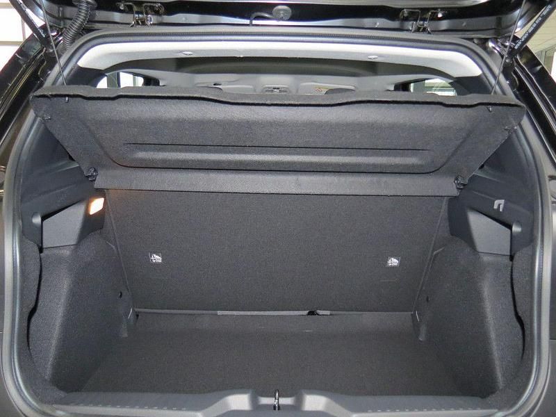 Gebraucht Citroën C3 101 PS (74 kW) 2025 Schwarz SUV