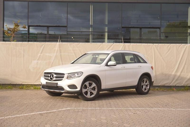 Weiß Gebraucht 2015 Mercedes GLC220 SUV | 16.100 € (Fairer Preis) - Bild 1/4