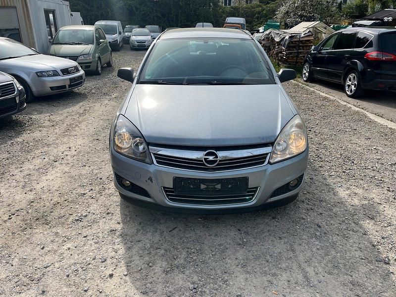 Second-hand Opel Astra 90 CP (66 kW) 2007 Break