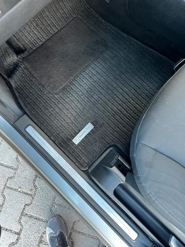 Gebraucht Mercedes B170 116 PS (85 kW) 2005 Silber Van / Kleinbus