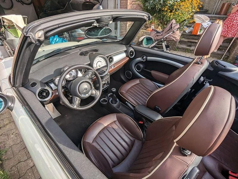 Gebraucht Mini Cooper Cabriolet 122 PS (89 kW) 2011 Weiß Cabrio