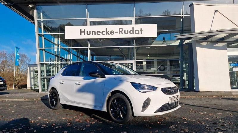 Weiß Gebraucht 2020 Opel Corsa Elegance Limousine | 13.950 € (Etwas zu teuer) - Bild 1/4