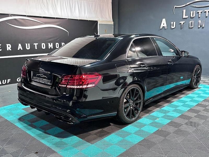 Gebraucht Mercedes E500 AMG 408 PS (300 kW) 2015 Schwarz Limousine