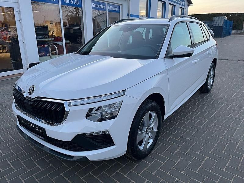 Neu Skoda Kamiq Selection 95 PS (69 kW) 2025 Weiß SUV