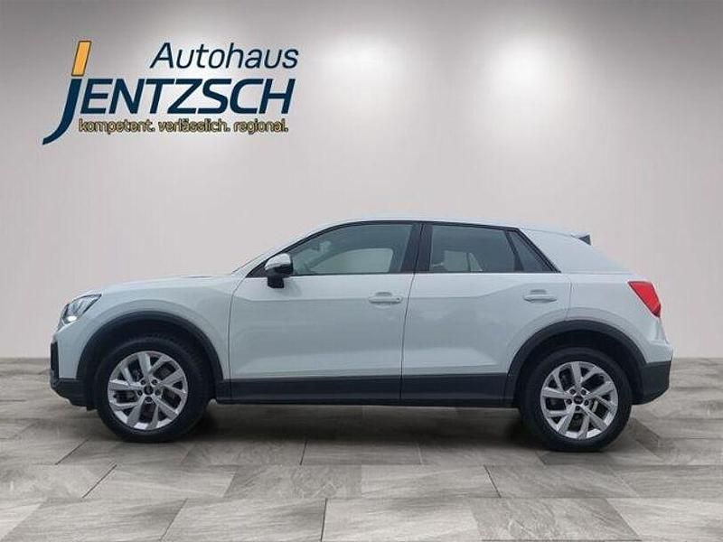 Gebraucht Audi Q2 Advanced 150 PS (110 kW) 2022 Gletscherweiß metallic SUV