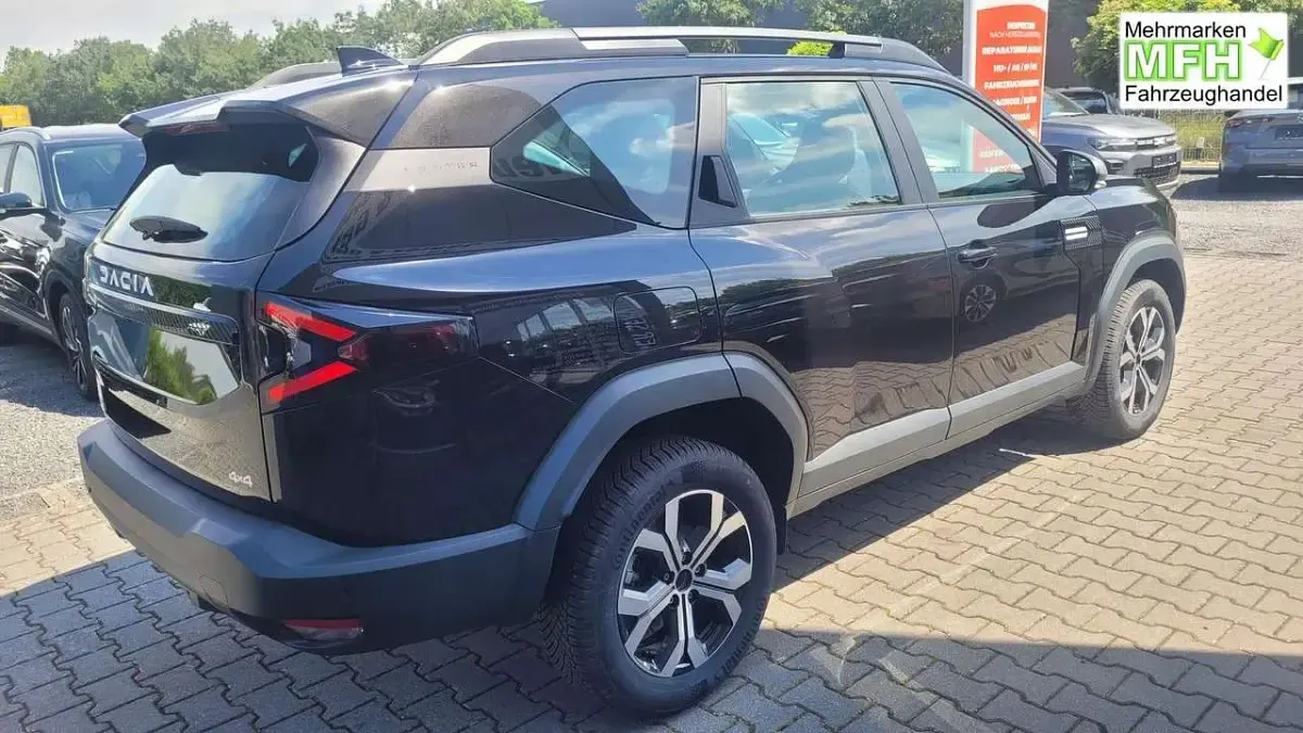 Neu Dacia Bigster 154 PS (113 kW) 2026 Schwarz SUV