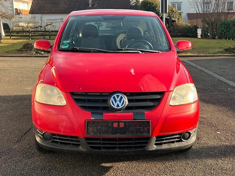 Gebraucht VW Fox 60 PS (44 kW) 2008 Rot Kleinwagen