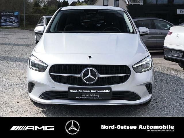 Gebraucht Mercedes B200 Progressive 163 PS (119 kW) 2024 Silber iridiumsilber metallic Kleinwagen