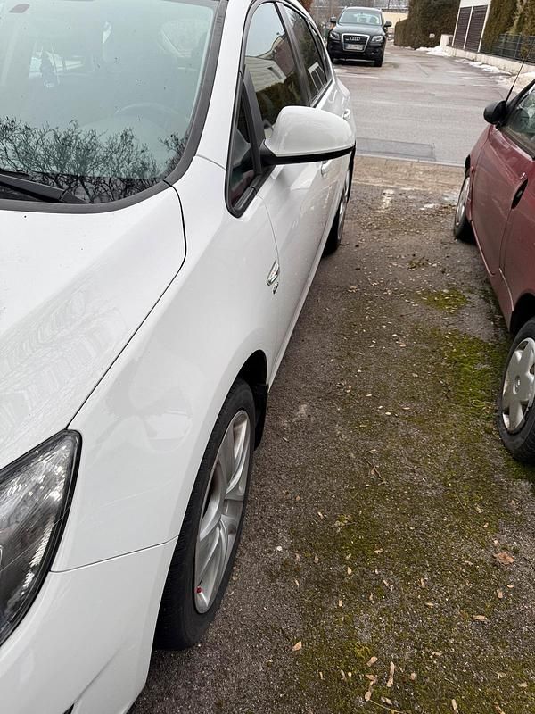 Gebraucht Opel Astra 120 PS (88 kW) 2014 Limousine