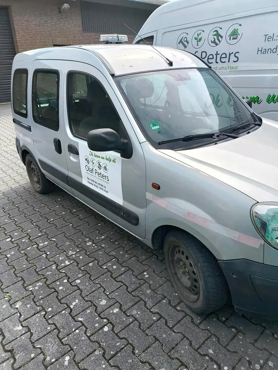 Gebraucht Renault Kangoo 75 PS (55 kW) 2003 Silber Van / Kleinbus